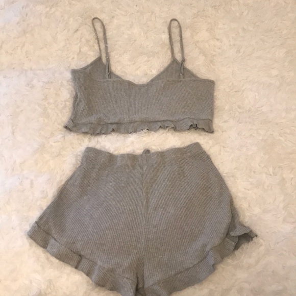 GREY RUFFLE PAJAMA SET - Picture 2 of 2